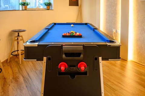 Luxurious 3BR with a pool table at Marina Walk Apartment in Dubai