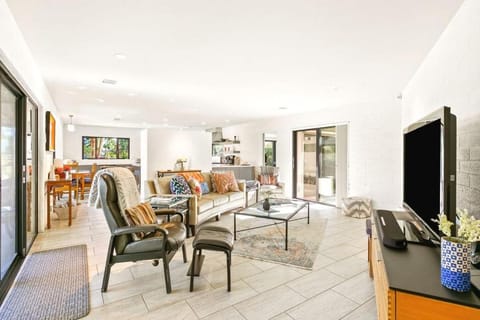 TV and multimedia, Seating area