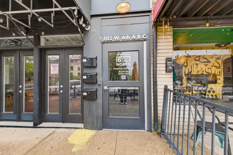 Stylish Downtown Unit with Historic Charm apts Apartment in Bloomington