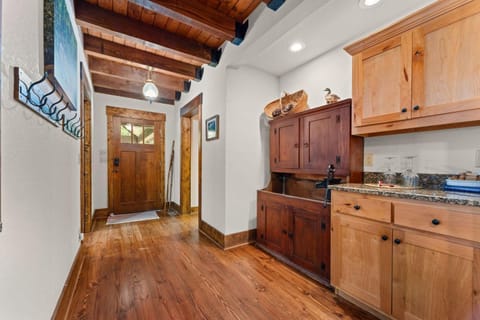 Horse Cove Haven Nature lodge in Highlands