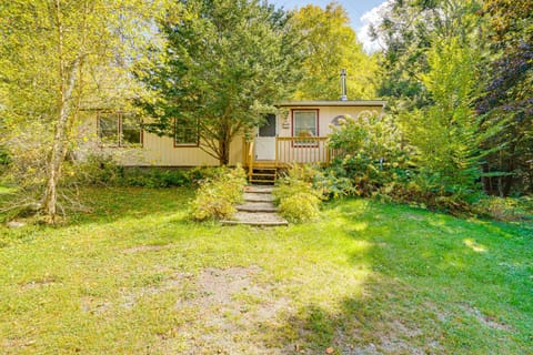 Quiet All-Season Creekside Escape in Upstate! House in Berkshires