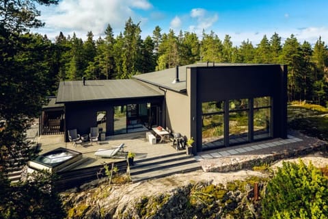 Stay North - Kukkula House in Uusimaa