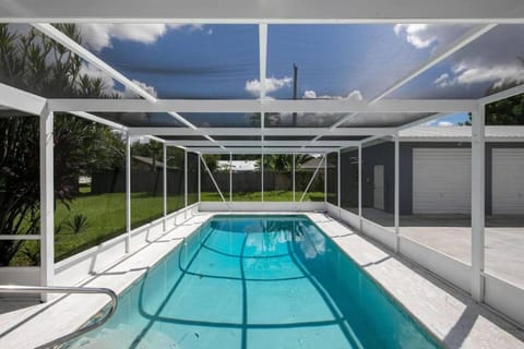 Day, Pool view, Swimming pool