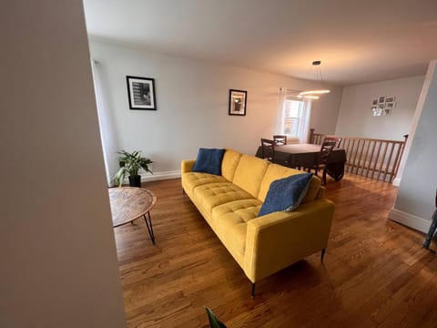 Kitchen or kitchenette, Living room, Photo of the whole room, Dining area