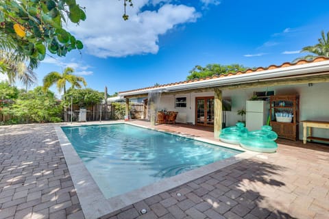 Fish, Swim and Relax Poolside! Deerfield Beach Oasis House in Deerfield Beach