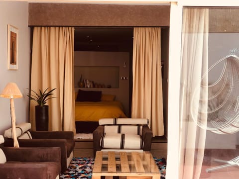 Bed, Living room, Photo of the whole room, Seating area, Bedroom