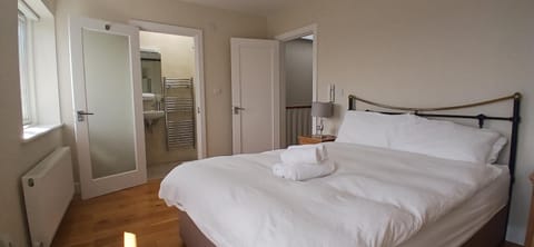 Beautiful 3BD Home Beside Phoenix Park House in Dublin