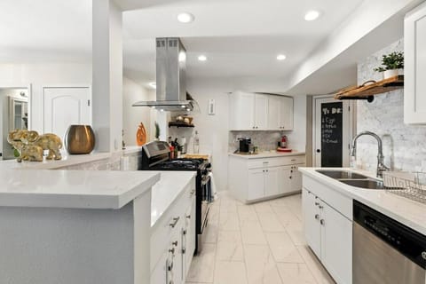 Pool and Views! Desert Hot Springs Hills House House in Desert Hot Springs