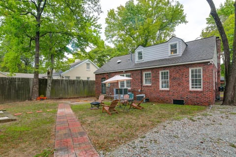 Fire Pit and Yard! Charming Home, 5 Mi to FedExForum House in Memphis