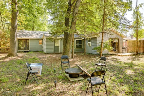 1 MI to Pere Marquette Accessible Home with Yard House in Baldwin