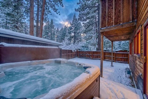 Tahoe Island Retreat Hot Tub & Game Room House in South Lake Tahoe