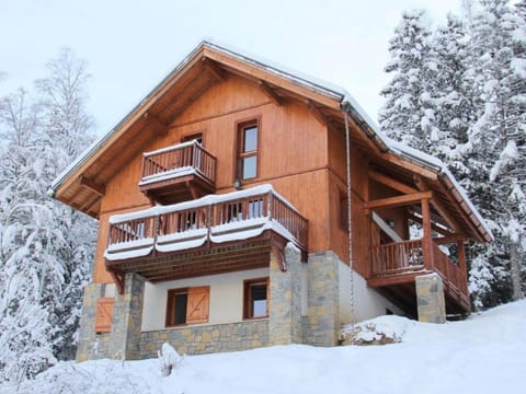 Property building, Natural landscape, Winter, Skiing, Balcony/Terrace, Mountain view