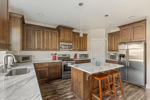 Sunset Grove House in Newberg