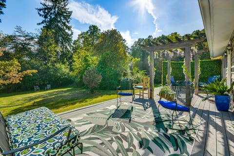 Mtn Views, Deck, Porches and Patio Asheville Escape House in Asheville