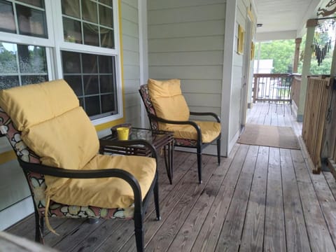 Beach View Bungalow House in Gulfport