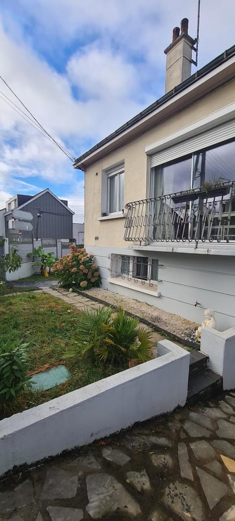 Maison proche centre ville Nantes House in Saint-Herblain
