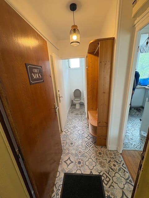 Apt 56m2, 2chambres,salon, parking, 5 mns C ville Apartment in Besançon