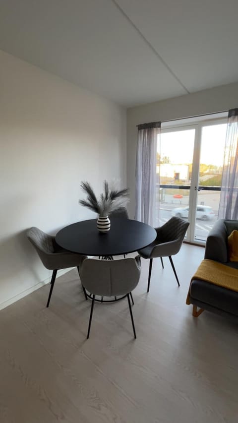 Bright and modern apartment with balcony close to Aarhus C Apartment in Aarhus