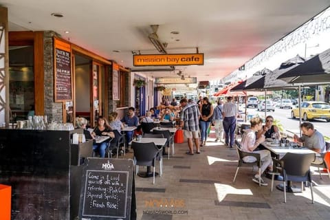 Charming Guest House in Mission Bay Apartment in Auckland