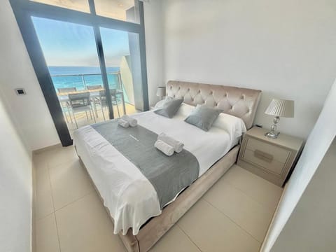 Sunset Drive 9-18 Poniente Beach Apartment in Benidorm
