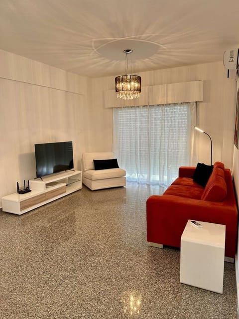 Communal lounge/ TV room, Living room, Seating area