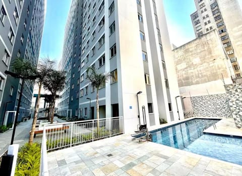 Property building, Day, Pool view, Swimming pool