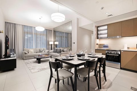 Two Identical Apartments - Same Building Apartment in Dubai