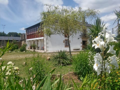 Facade/entrance, Off site, Day, Summer, Garden view, Landmark view, River view