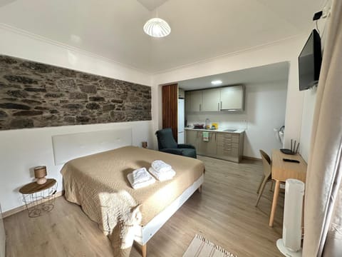 Bed, Photo of the whole room, Bedroom, room service