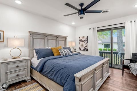 Modern 2BR Townhouse - Near Bike Trails & Golf House in Bella Vista