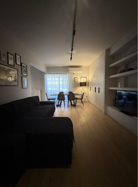 TV and multimedia, Living room, Dining area