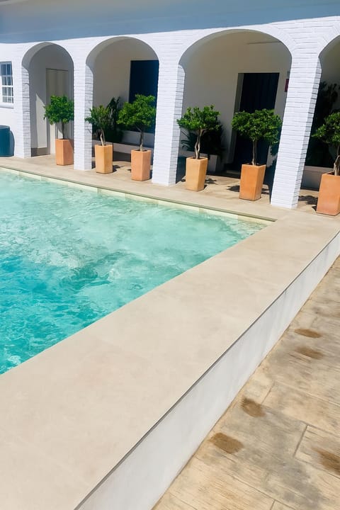 Day, Pool view, Swimming pool, sunbed