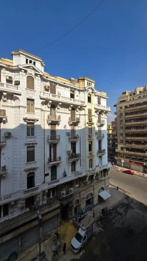 Day, Neighbourhood, City view, Street view, Location