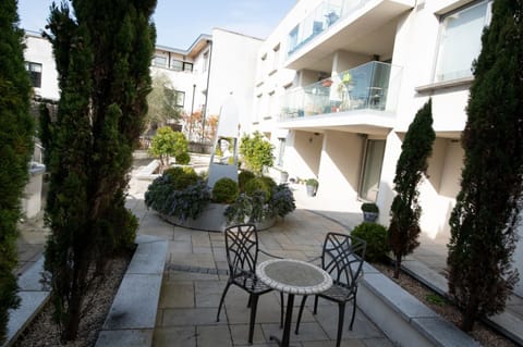 Balcony/Terrace, Inner courtyard view