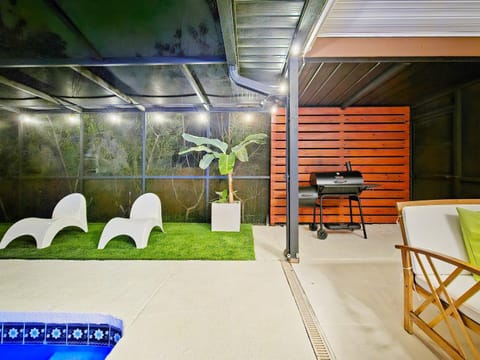 Serene Pool Oasis Tampa Vacation Villa in Temple Terrace