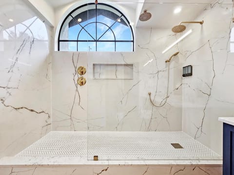 Serene Pool Oasis Tampa Vacation Villa in Temple Terrace