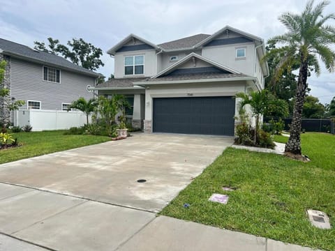 Newly built vacation home House in Pinellas Park