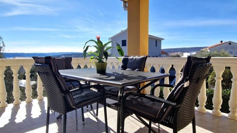 View (from property/room), Balcony/Terrace, Sea view