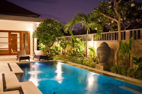 Night, Garden, Garden view, Pool view, Swimming pool