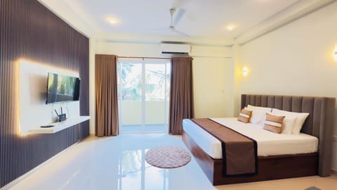 Bed, TV and multimedia, Living room, Bedroom, air conditioner