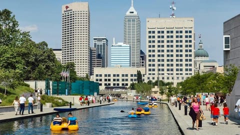 3 Combined Apartments - 4BR 3BA - Near Stadium Apartment in Indianapolis