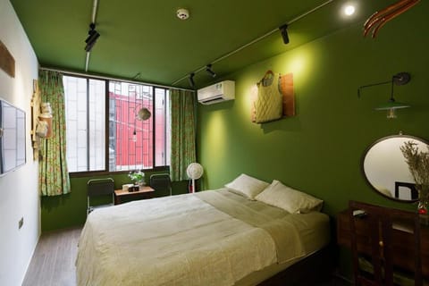 Bed, Photo of the whole room, Bedroom, air conditioner