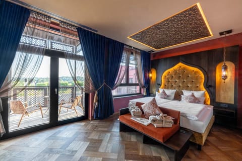 Balcony/Terrace, Living room, Photo of the whole room, Bedroom, furniture