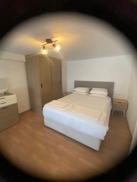Bed, Bedroom, wardrobe