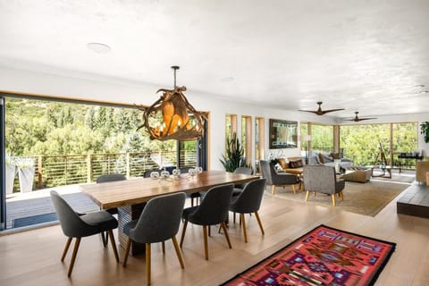 Cliff House, Snowmass Contemporary Ranch House in Colorado