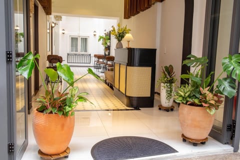 Property building, Lobby or reception