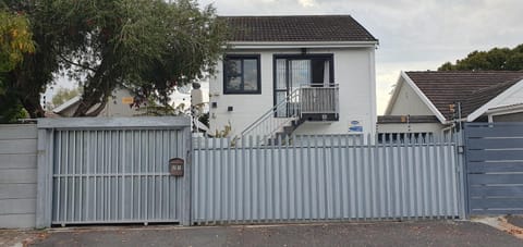 Quilla Quarters Apartment in Cape Town