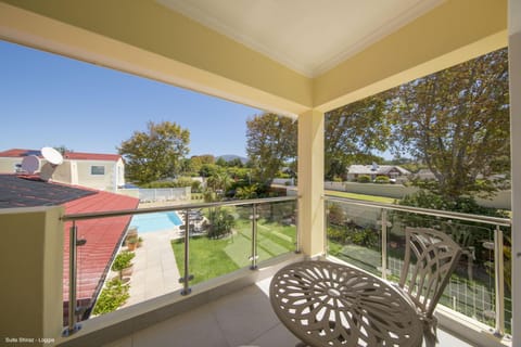 View (from property/room), Balcony/Terrace, Garden view, Pool view, sunbed