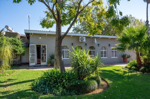 Property building, Natural landscape, Garden