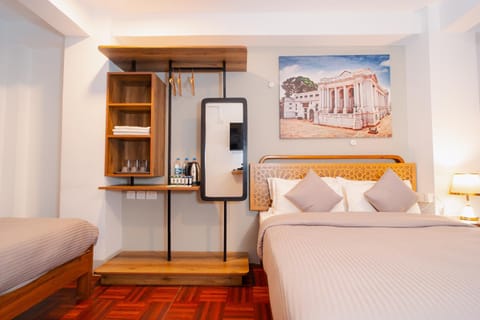 Photo of the whole room, Bedroom